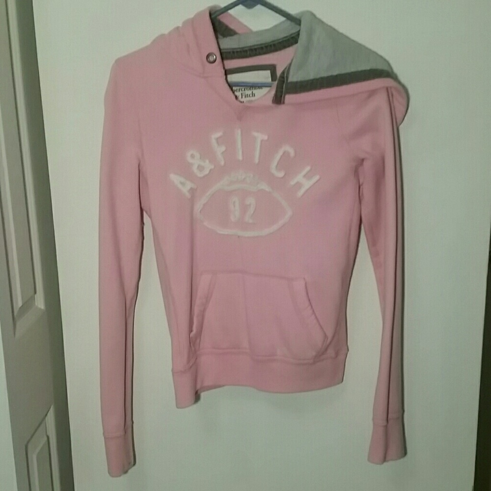 Abercrombie & Fitch light pink hooded sweatshirt t